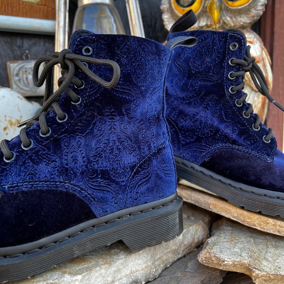 Rare Doc Martens 1460 Paisley Embossed Blue Crushed Velvet Boots - Picture 6 of 9